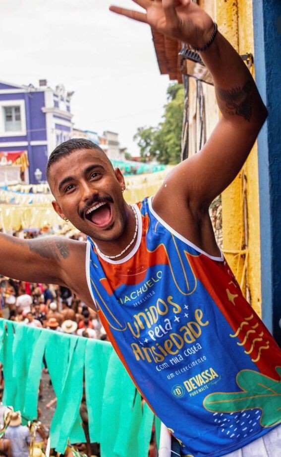 Pizane está no Nordeste. Ontem, ele curtiu o carnaval de Olinda. Mais tarde, seguiu para Salvador — Foto: Reprodução/Instagram