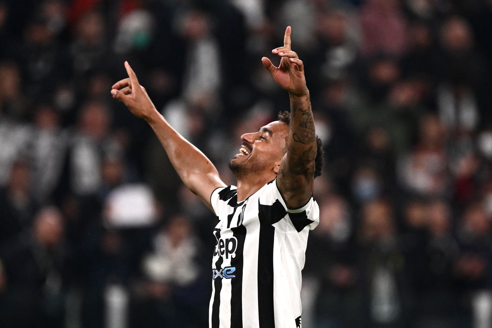 Lateral direito, Danilo deixou o Manchester City para jogar pela Juventus em 2019 — Foto: Marco BERTORELLO / AFP