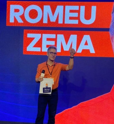 Zema em encontro do Partido Novo