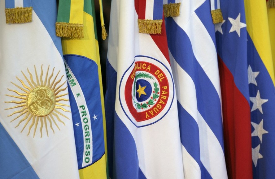 Bandeiras dos países do Mercosul
