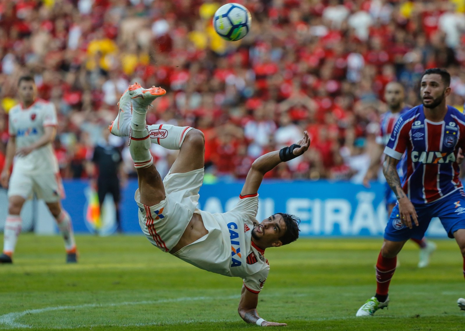 Lucas Paquetá em partida do Campeonato Brasileiro em 2018, no Maracanã — Foto: Marcelo Régua/Agência O Globo