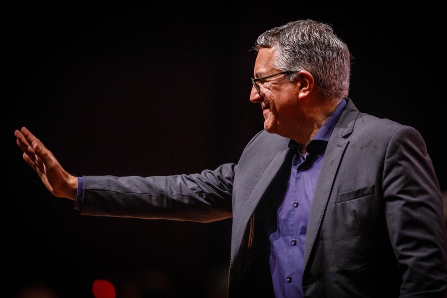 Alexandre Padilha, Ministro das Relações Institucionais