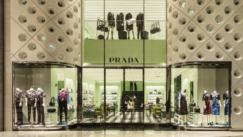 Grupo Prada está entre os maiores conglomerados de luxo do mundo — Foto: Reprodução