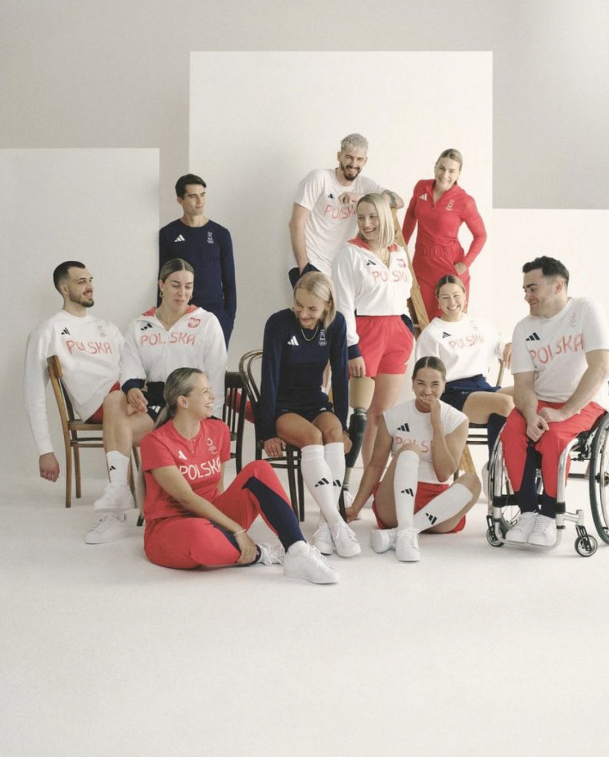 Uniforme da Polônia nas Olimpíadas de Paris 2024 — Foto: Reprodução