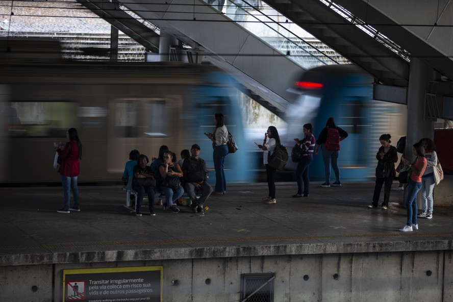 Justiça marca reunião entre Estado e Supervia para definir futuro do serviço de trens.