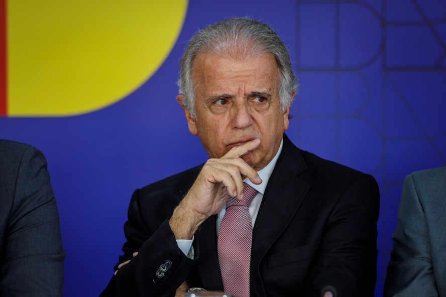 José Múcio, Ministro da Defesa.