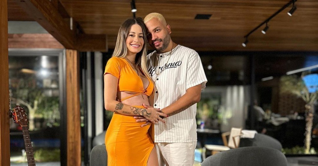 O ex-'BBB' e músico Projota se separou de Tamy Contro enquanto ela estava grávida do segundo filho do casal — Foto: Reprodução/Instagram