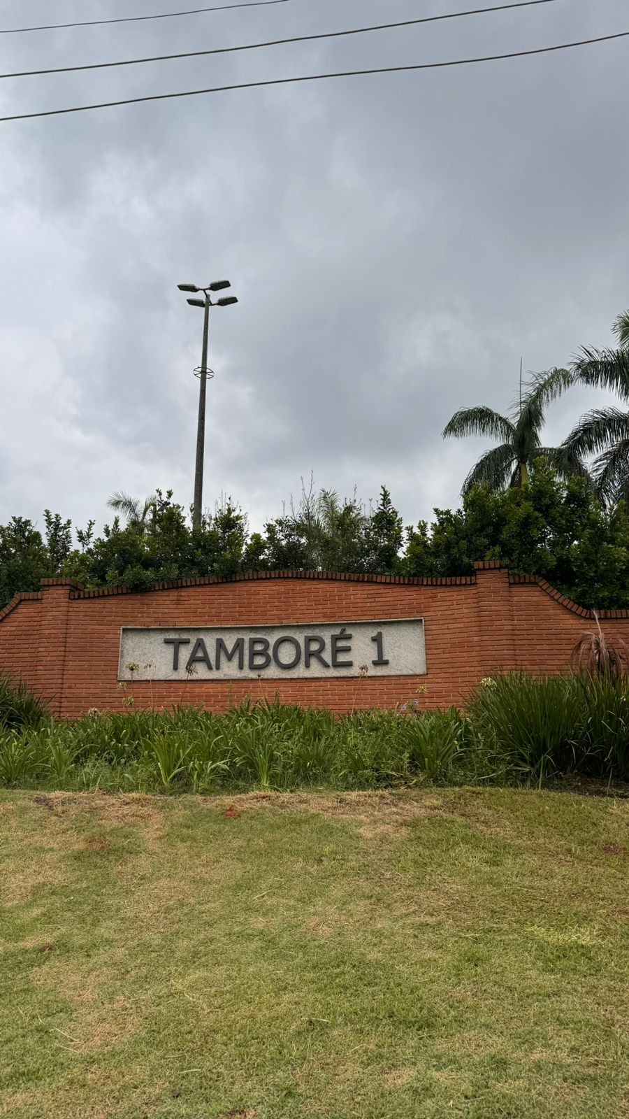 O condomínio Tamboré 1, localizado em Barueri, próximo de São Paulo — Foto: Reprodução