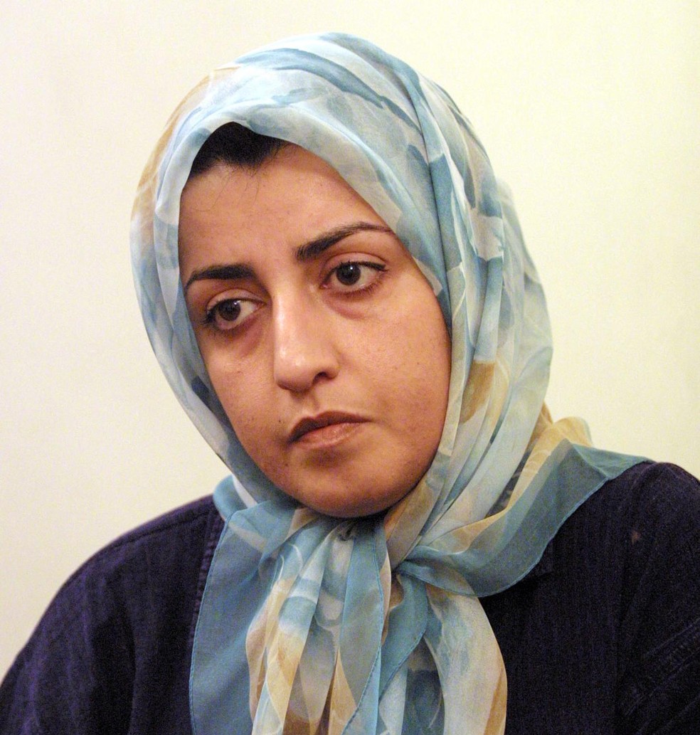 Ativista iraniana Narges Mohammadi ganha o Prêmio Nobel da Paz — Foto: Behrouz MEHRI / AFP