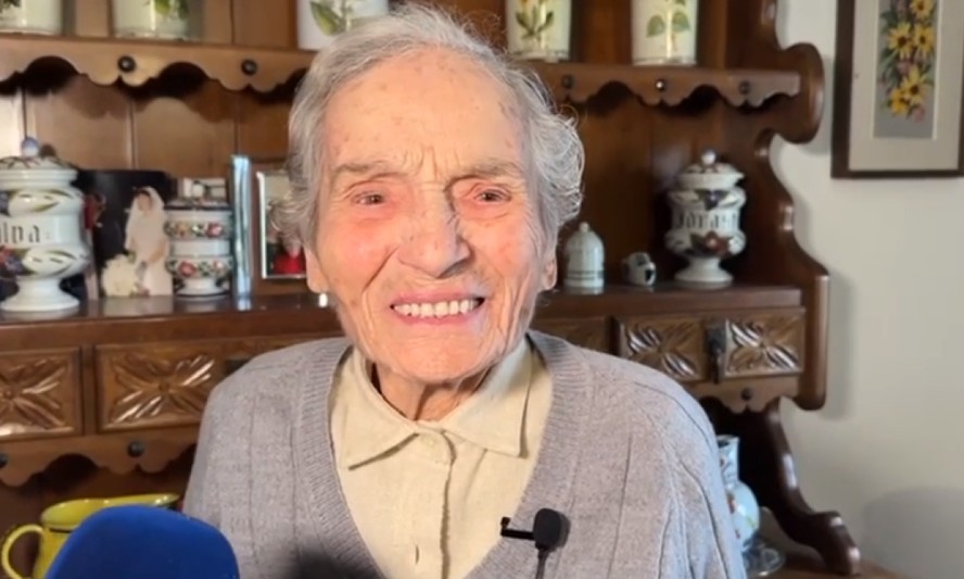 Italiana de 103 anos é pega dirigindo com habilitação vencida