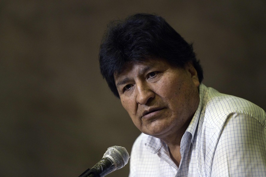 Ex-presidente da Bolívia concede entrevista coletiva em Buenos Aires
