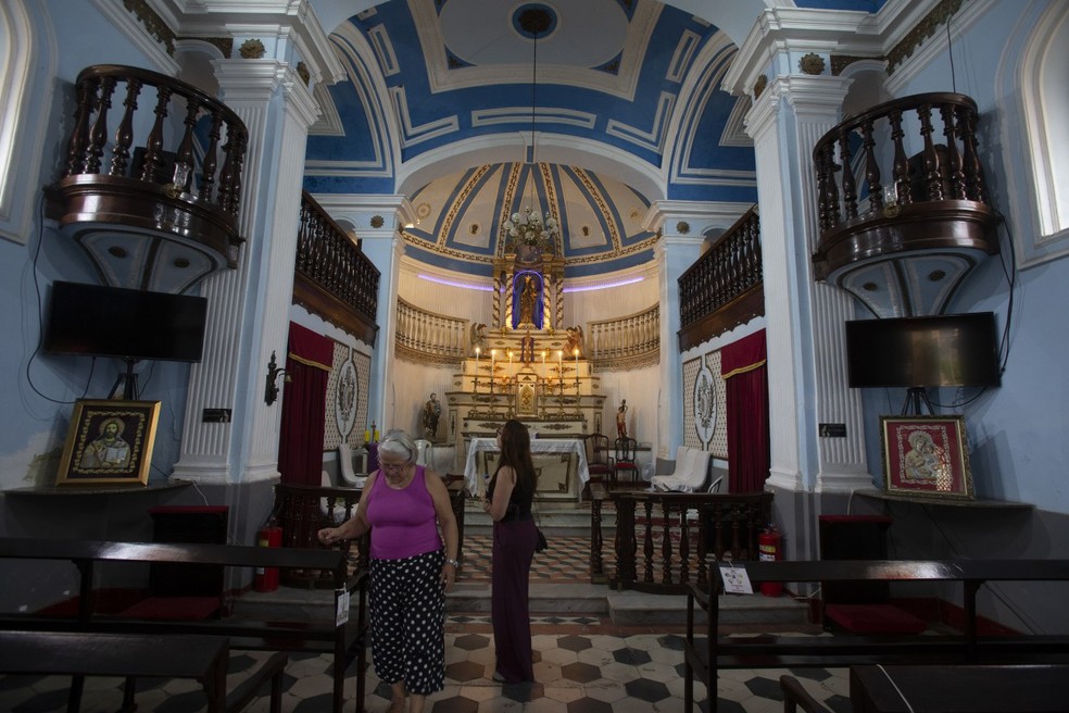 Nossa Senhora dos Remédios: Manutenção da igreja tombada é feita pelos próprios fiéis — Foto: Alexandre Cassiano