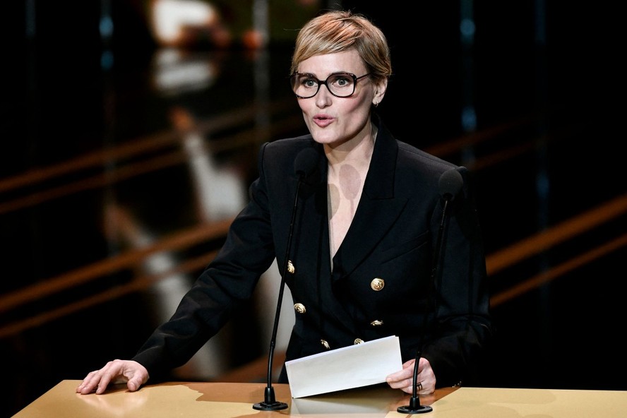 A atriz Judith Godrèche discursa na cerimônia da 49ª edição do prêmio César