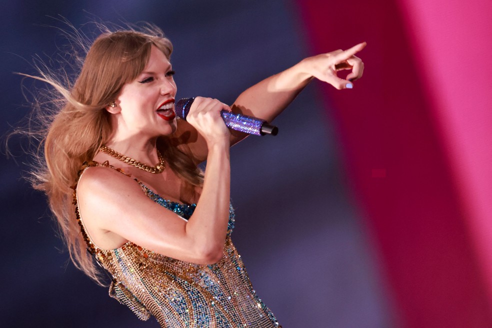 Taylor Swift na Bienal do Livro: biografia ilustrada da cantora será lançada pela Sextante — Foto: Michael Tran / AFP