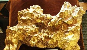 Quanto valeria maior pepita de ouro já achada no mundo se fosse vendida hoje? 