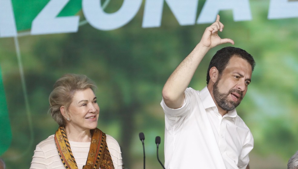 Marta Suplicy e Guilherme Boulos em agenda com Lula na Zona Leste de SP — Foto: Edilson Dantas/Agência O Globo