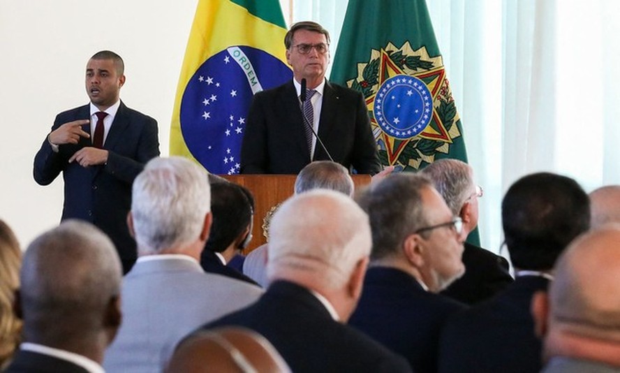 Reunião de Bolsonaro com embaixadores ocorreu dias depois de encontro filmado em vídeo apreendido pela PF