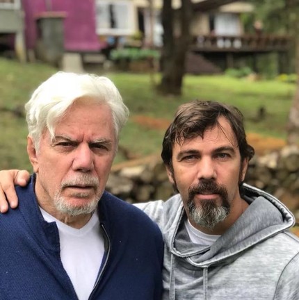 Marcelo Faria lado a lado com o pai, Reginaldo Faria — Foto: Reprodução/Instagram