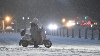 Norte do país enfrenta nevasca e temperaturas a -50°C — Foto: AFP
