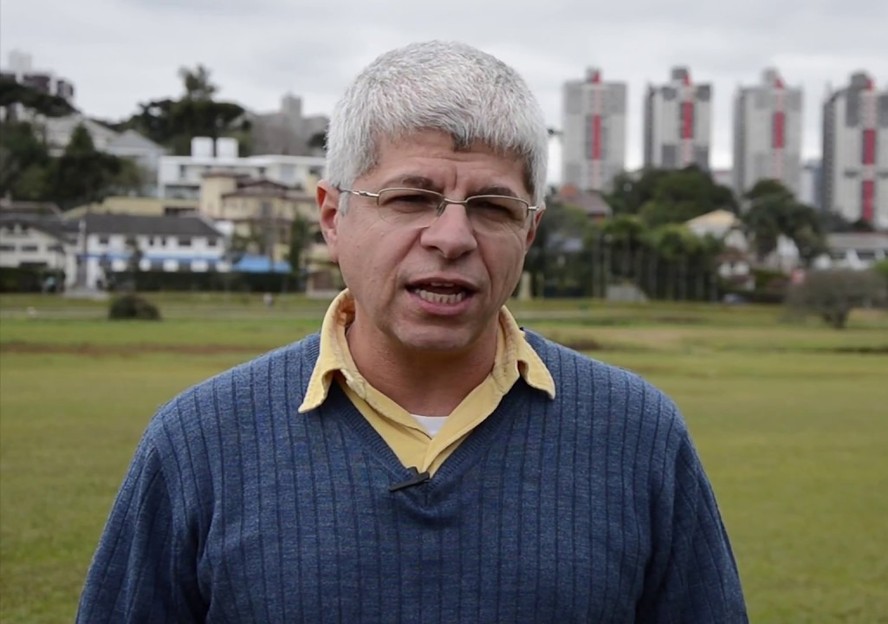 O professor Marcelo B. Labruna é o primeiro lugar na área de Medicina Veterinária e 31° no mundo