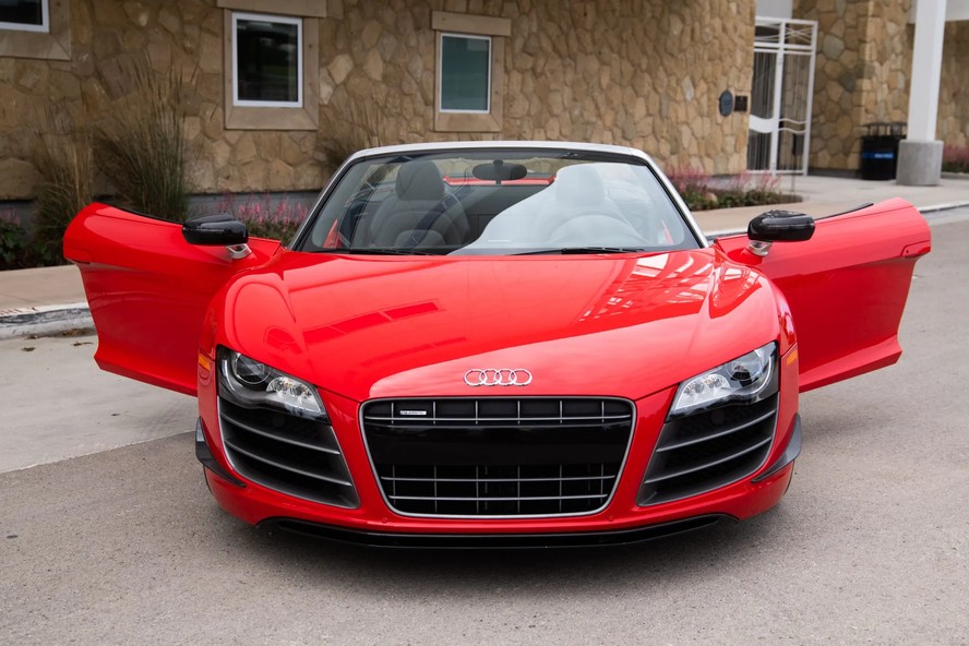 Audi R8 GT Spyder 2012, avaliado em R$ 741 mil