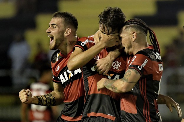 Emocionado, Paquetá comemorou seu primeiro gol como profissional em fevereiro de 2019, na goleada por 4 a 0 sobre Madureira no Campeonato Carioca