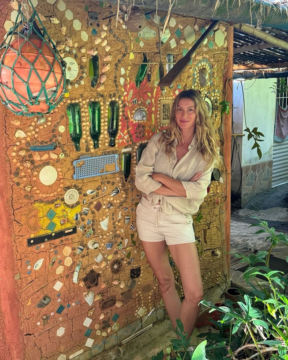 Gisele Bündchen abriu álbum de fotos na Bahia — Foto: Reprodução Instagram