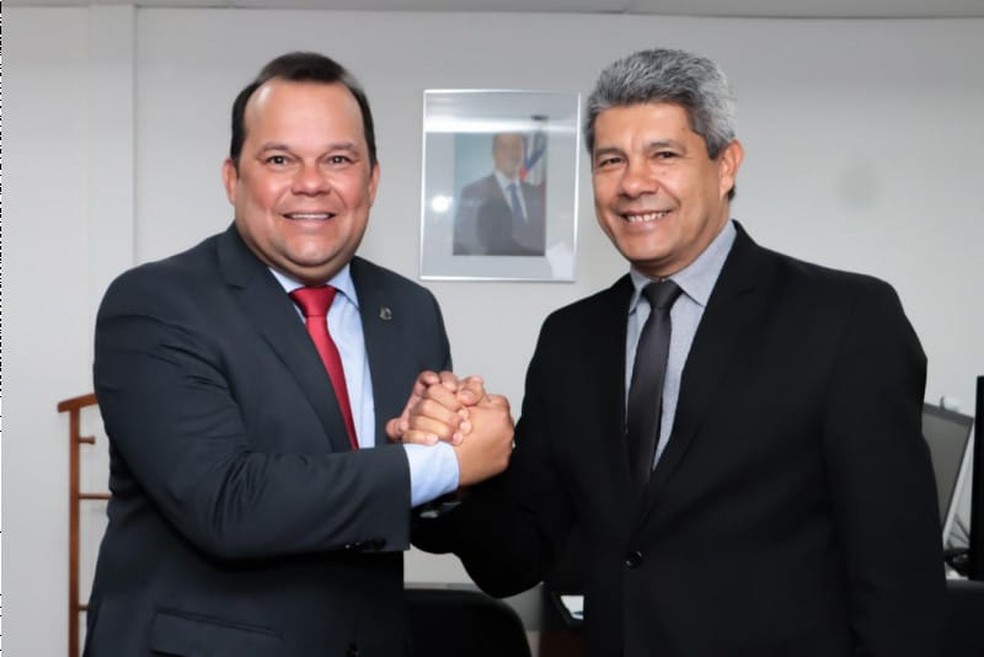 Geraldo Júnior com governador da Bahia Jerônimo Rodrigues — Foto: Reprodução