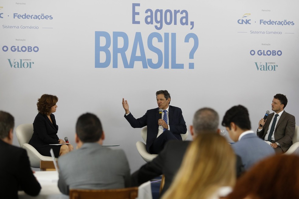 O ministro da Fazenda, Fernando Haddad, participa do 'E Agora, Brasil?' — Foto: Cristiano Mariz/Agência O Globo