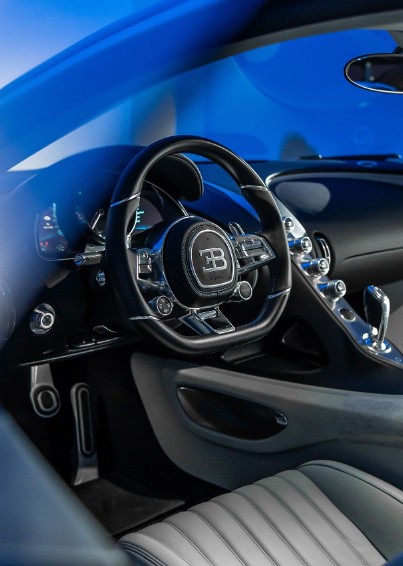 Volante do Bugatti Chiron Sport — Foto: Paíto Imports