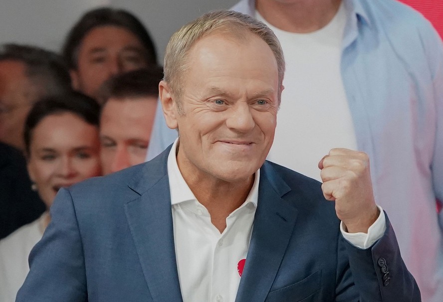 O ex-premier polonês Donald Tusk após votar em Varsóvia