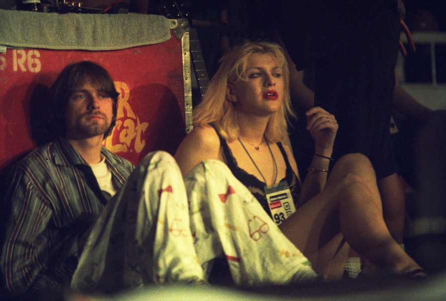 Courtney Love com o marido Kurt Cobain no Rio de Janeiro, em 1993