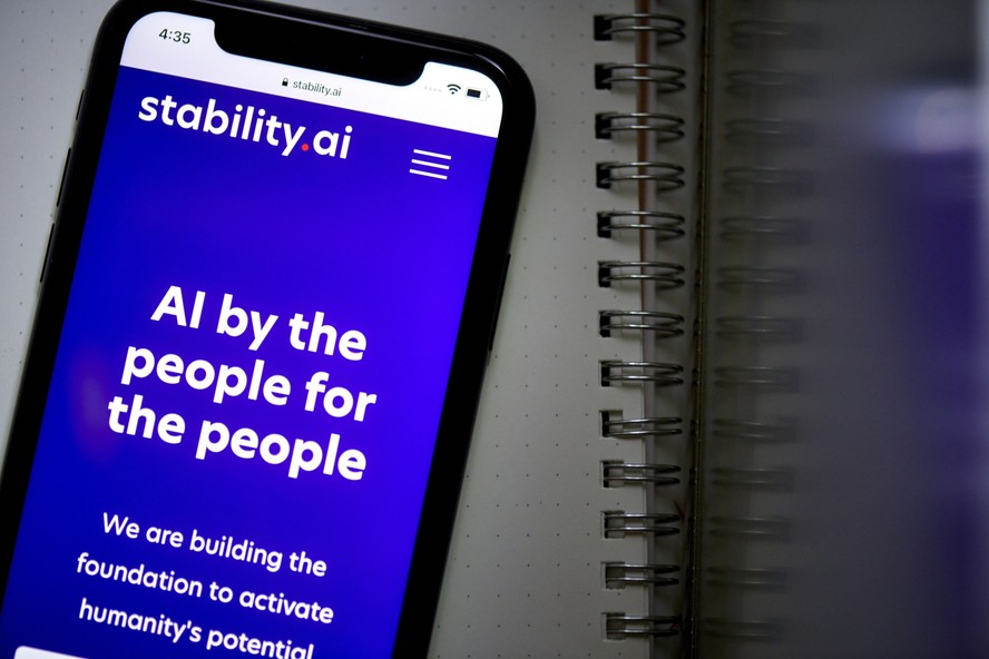 Stability AI: executivo renuncia ao cargo por não concordar com desrespeito a direitos autorais