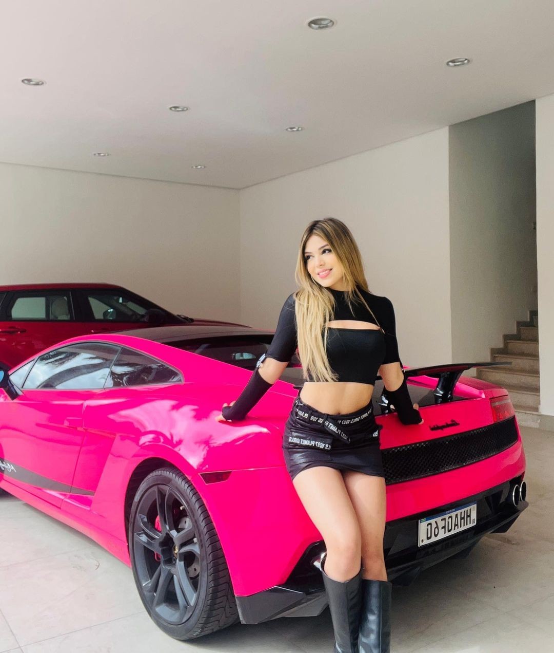Melody, de 16 anos, se consolidou como uma das mais jovens milionárias no Brasil — Foto: Reprodução Instagram