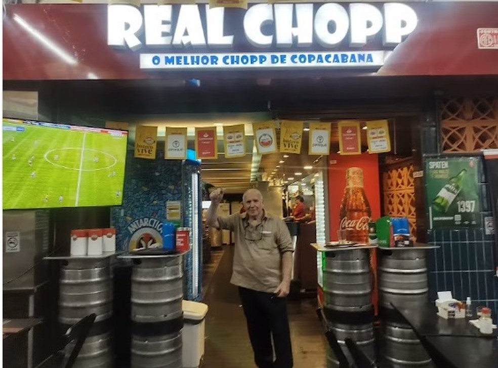 Sr. Hermínio Henrique, proprietário do Real Chopp, em Copacabana — Foto: Reprodução/Instagram