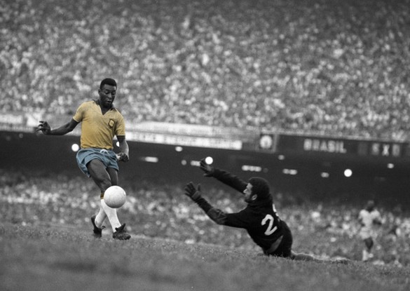 Pelé finaliza em goleada de 6 a 0 contra a Venezuela pelas eliminatórias da Copa de 70
