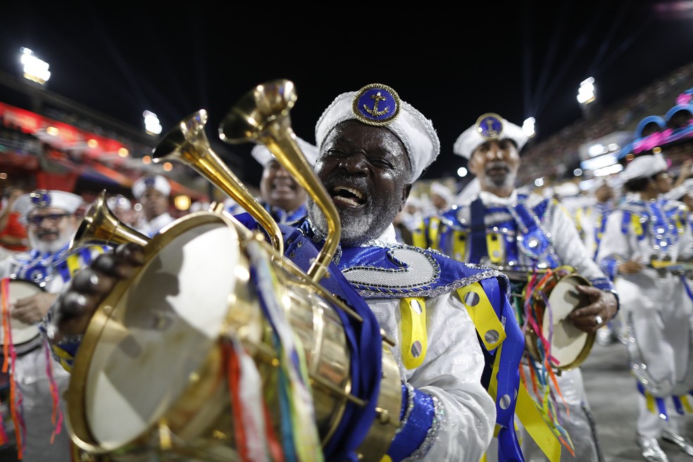 Apresentação da bateria da Unidos da Tijuca no carnaval 2023 — Foto: Guito Moreto / Agência O Globo / 20-02-2023