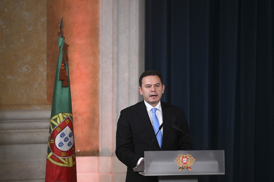 O novo primeiro-ministro de Portugal, Luis Montenegro, em seu discurso de posse após prestar juramento durante a cerimônia de posse do XXIV Governo Constitucional no Palácio da Ajuda.