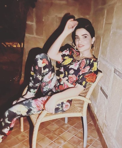 Vanessa Giácomo também postou no Magaggiari Hotel Resort, em Cisini, na itália — Foto: Reprodução/Instagram