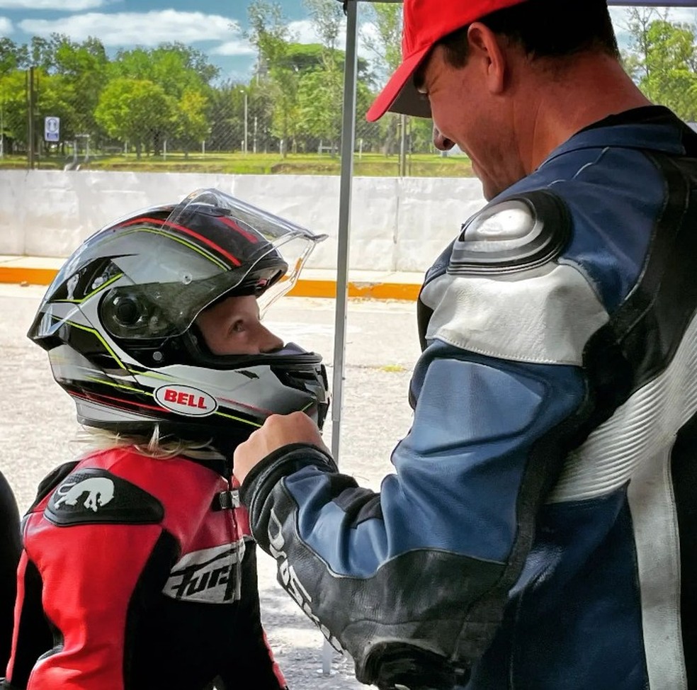 Lorenzo Somaschini, de 9 anos, se prepara para uma competição — Foto: Reprodução