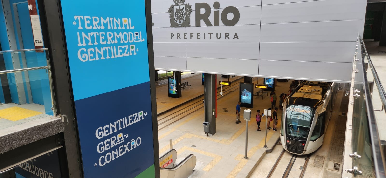 Terminal intermodal Gentileza é inaugurado no Rio de Janeiro — Foto: Custódio Coimbra/Agência O Globo