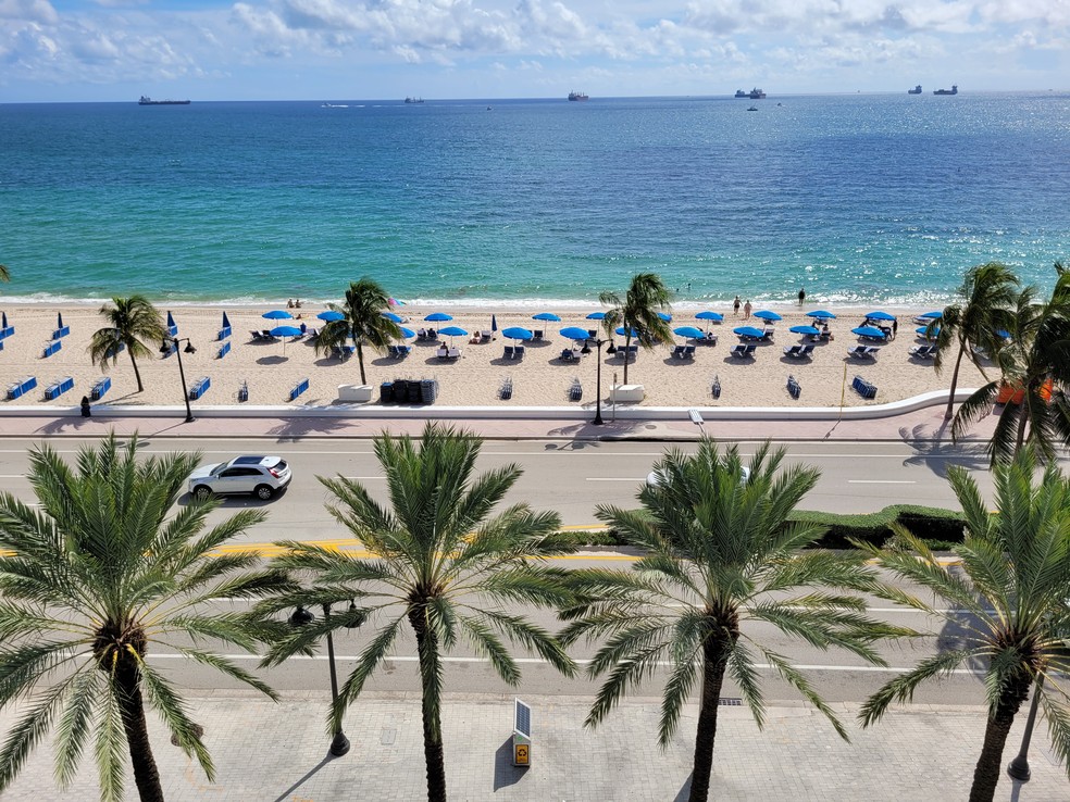 Orla de Fort Lauderdale, cidade a 40 quilômetros de Miami, na Flórida — Foto: Eduardo Maia / O Globo