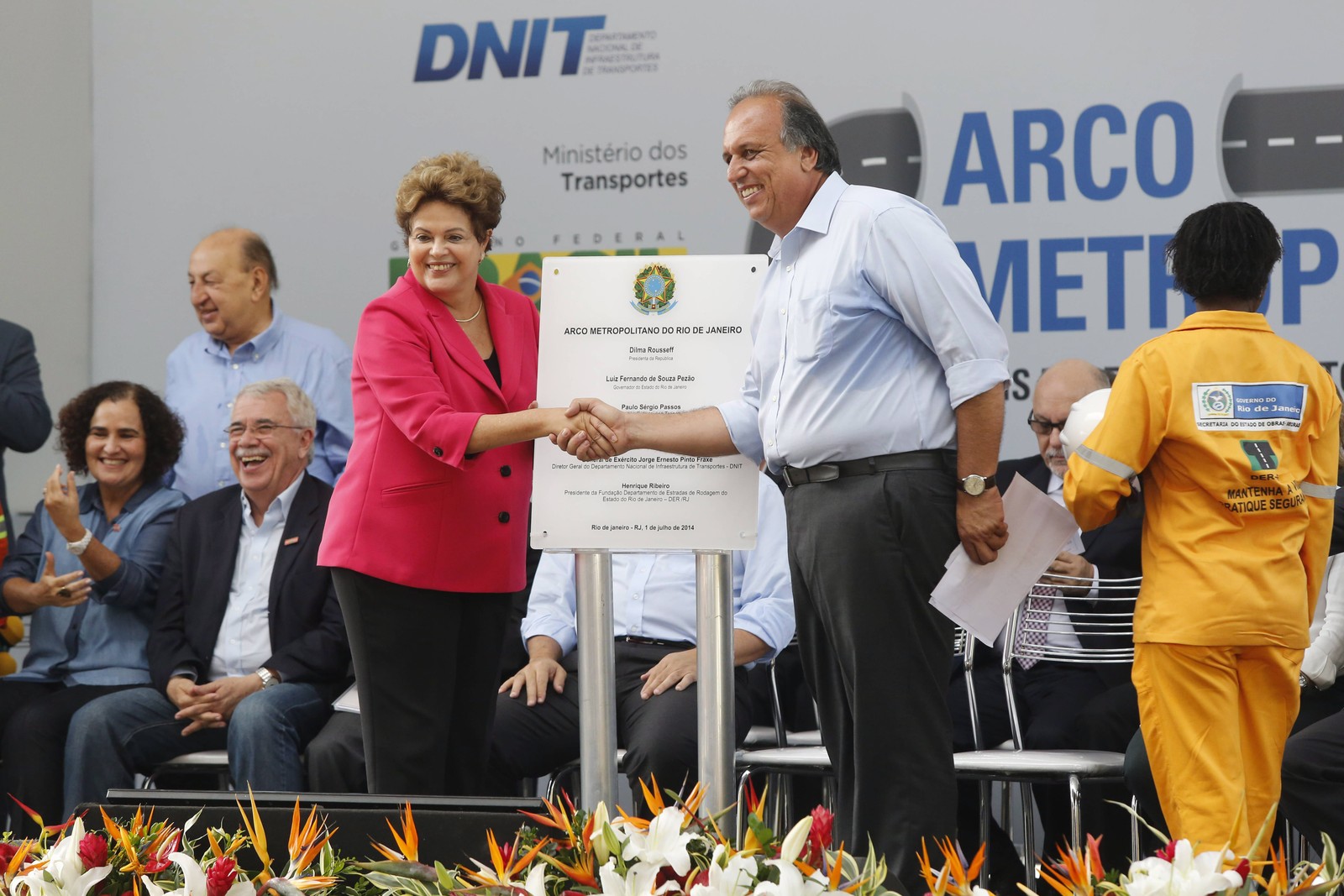 Inaugurado em 2014: Dilma Rousseff e Luiz Fernando Pezão, então presidente e governador, respectivamente — Foto: Pablo Jacob / Agência O Globo / 01-07-2014