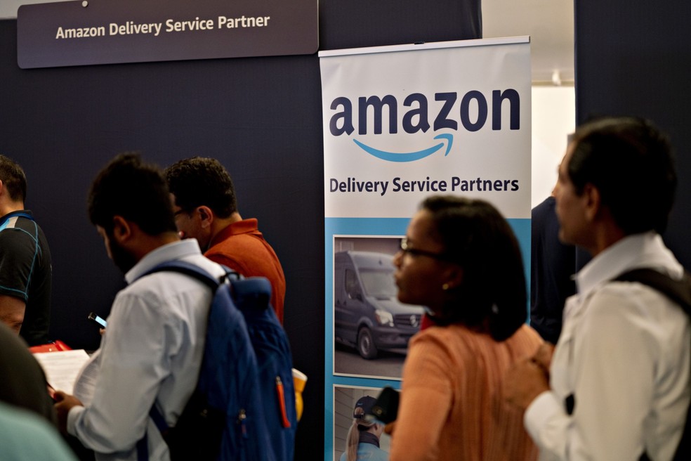 A Amazon lançou seu programa de “parceiros de serviços de entrega” em 2018, incentivando futuros empreendedores a iniciar seus próprios negócios — Foto: Bloomberg