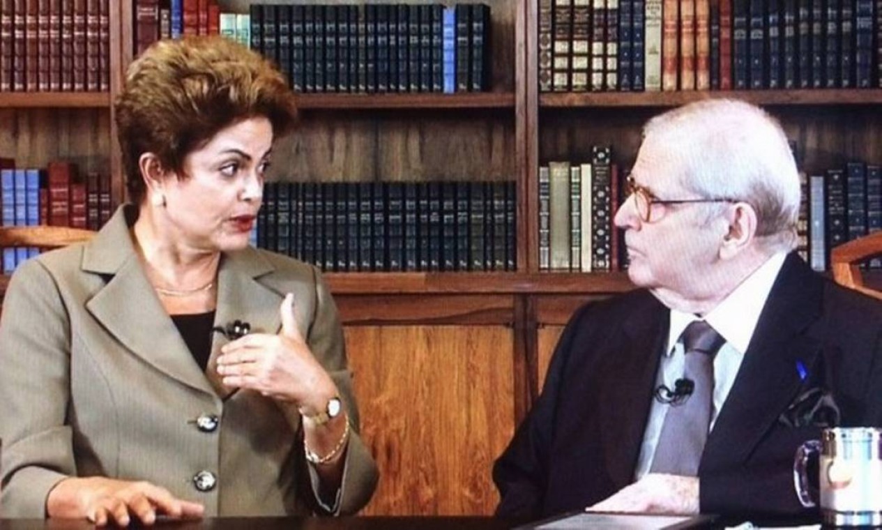 A entrevista com Dilma, em junho de 2015, 'causou celeuma', segundo o apresentador, que foi acusado de ter sido pouco contundente  — Foto: Divulgação/TV Globo