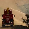 Bombeiros combatem incêndio na rodovia SP-215 em São Carlos (SP) - Lourival Izaque/AFP