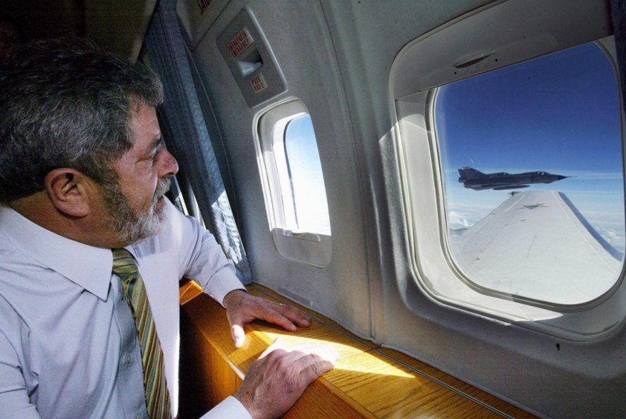Lula em avião