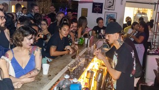 Quartinho Bar em noite de matinê (que acontece as quintas na casa) — Foto: Divulgação