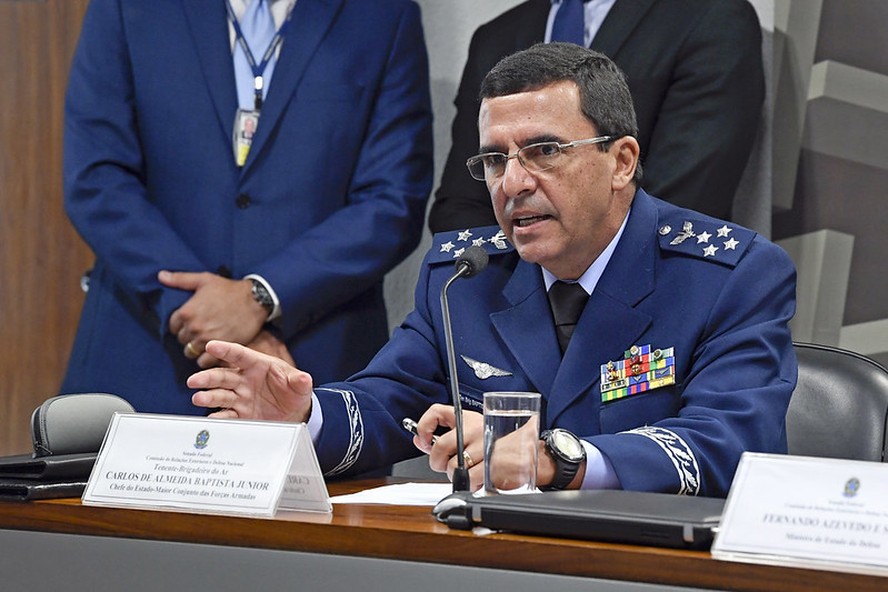 Carlos de Almeida Baptista Junior, ex-comandante da Aeronáutica, em audiência no Senado