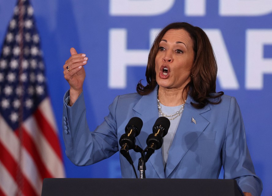 Kamala Harris discursa em evento de campanha em Las Vegas; vice é opção para substituir Biden